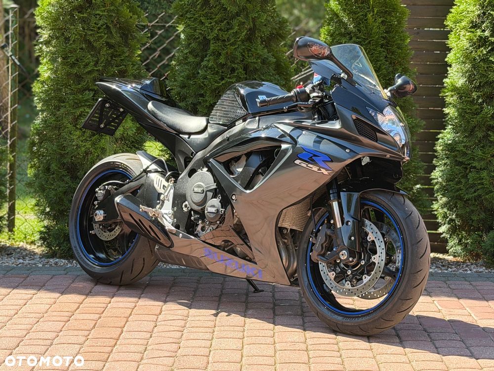 Suzuki GSX-R - 1