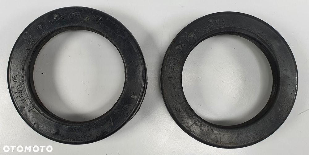 GUMA POD SPRĘŻYNĘ TYŁ TYLNA MERCEDES W115 1153252444 - 6