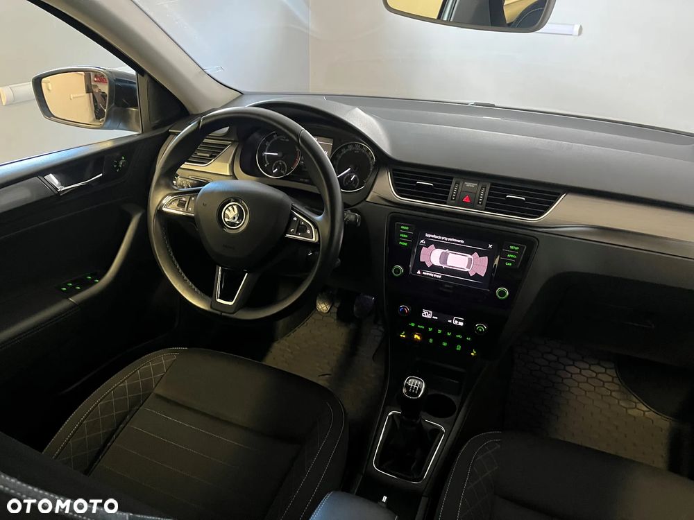 Skoda RAPID 1.0 TSI Style - 10