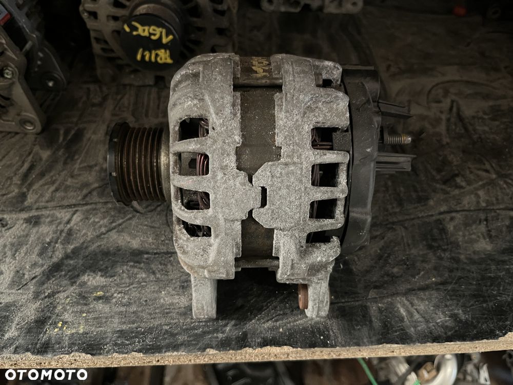 Alternator 1.6 SCE Dacia Lodgy 231001568R - 1