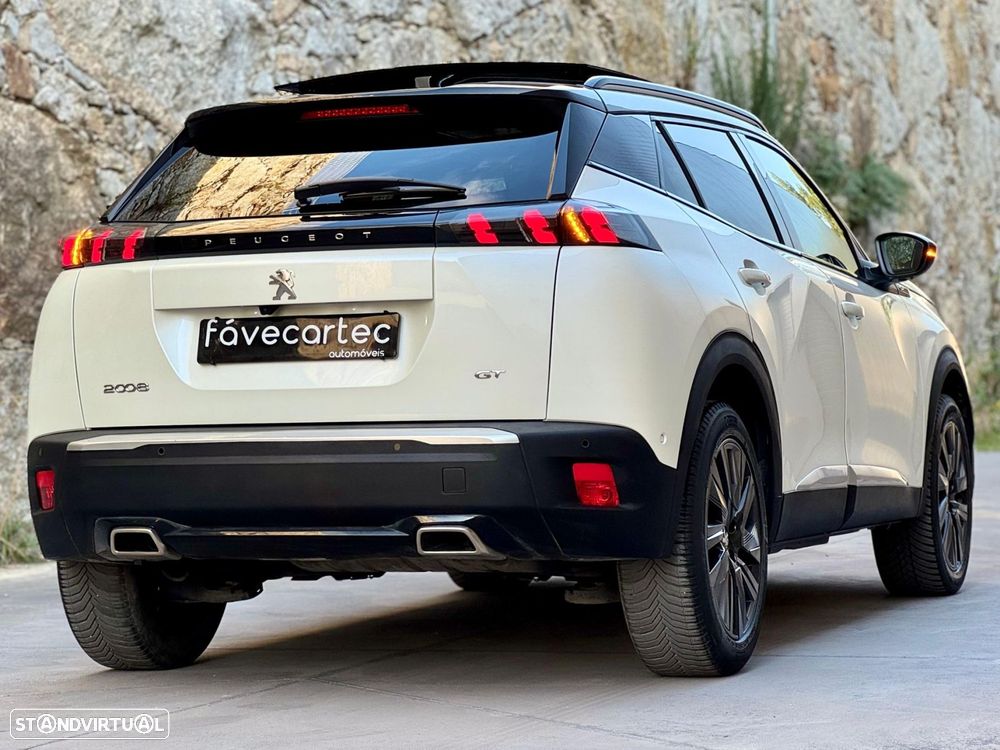 Peugeot 2008 PureTech 155 EAT8 GT - 27