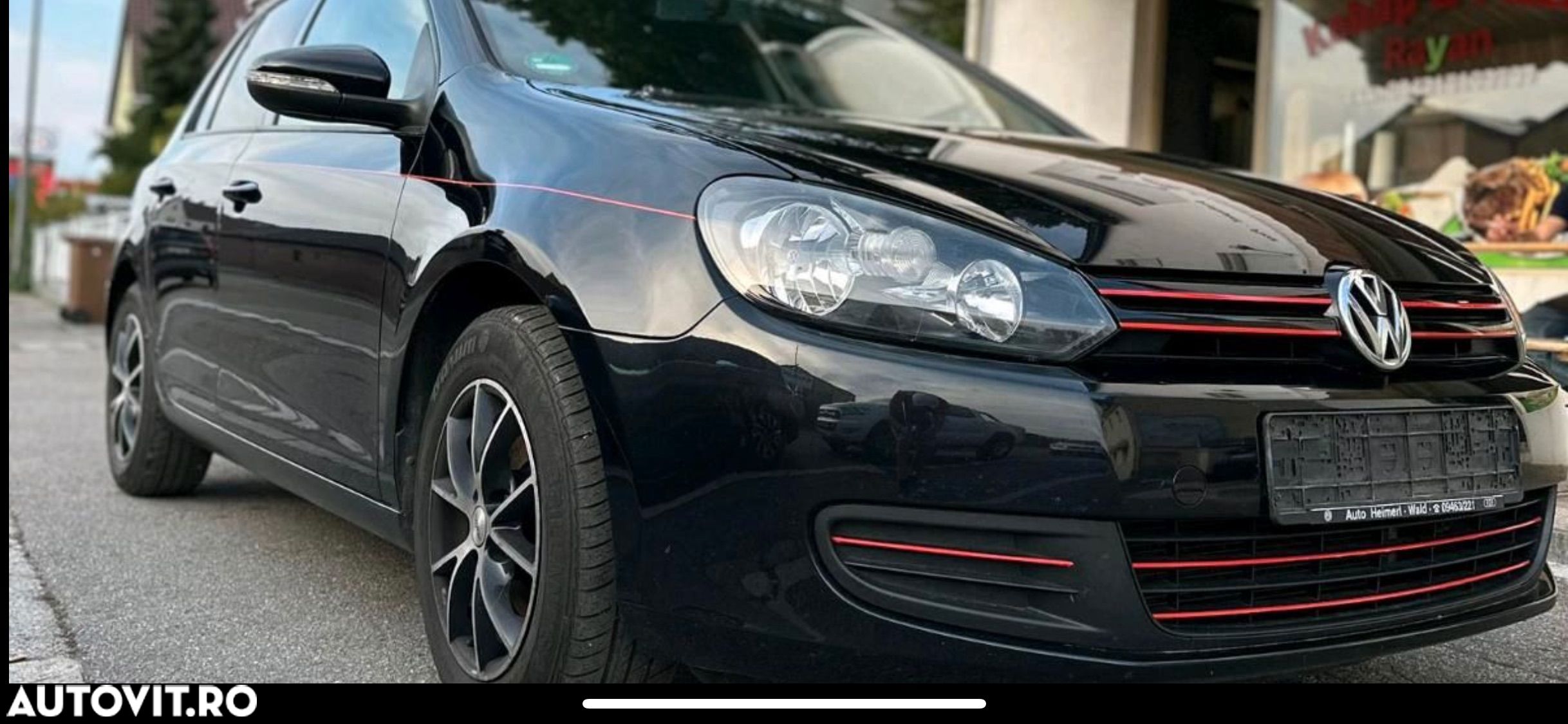 Volkswagen Golf - 1