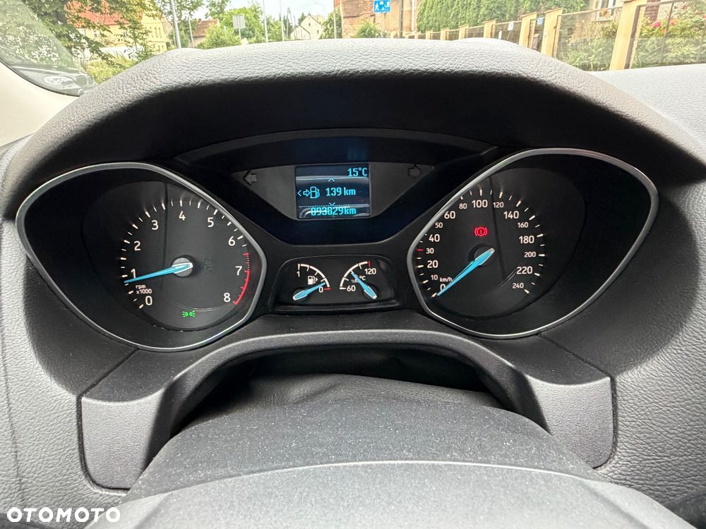 Ford Focus 1.0 EcoBoost 99g Trend - 19