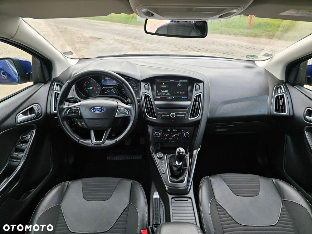Ford Focus 1.0 EcoBoost Titanium - 5