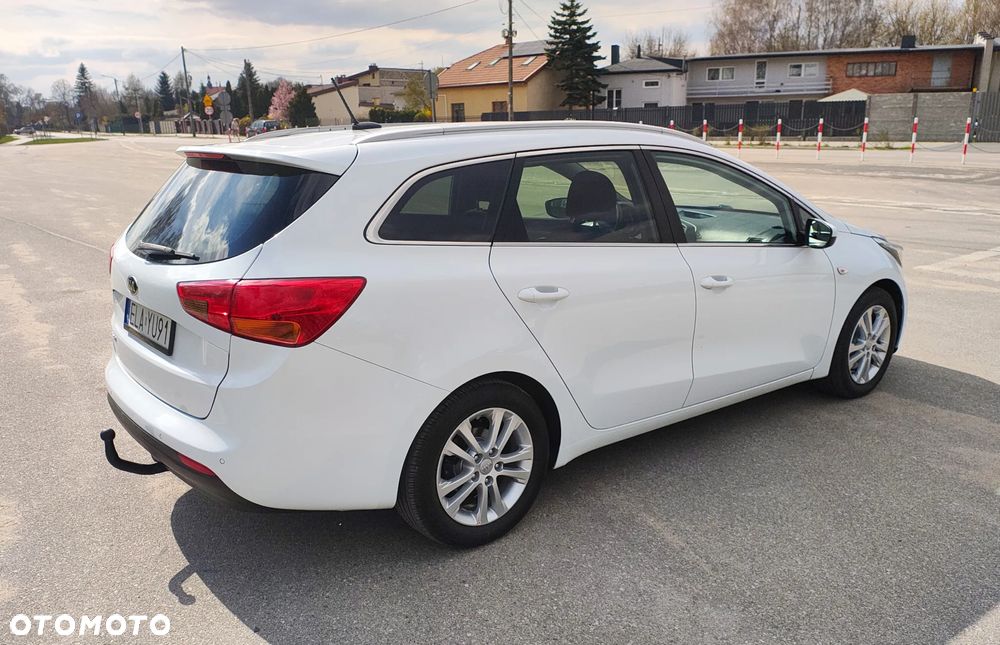 Kia Ceed 1.6 GDI Platinum Edition - 9