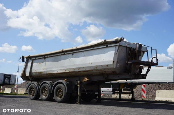 Schmitz Cargobull WYWROTKA STALOWA 24m3 SAF TARCZE * 2004 *