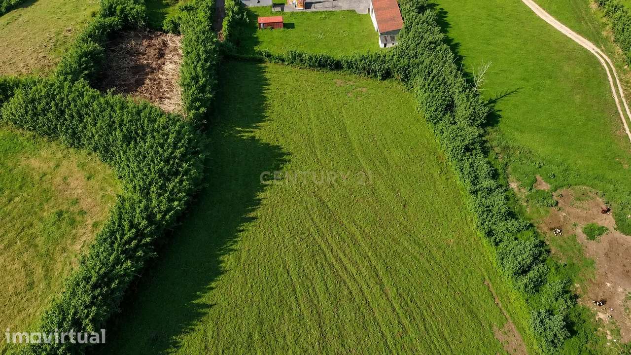 Terreno com Vista Mar e Montanha em Ponta Delgada - Grande imagem: 2/5