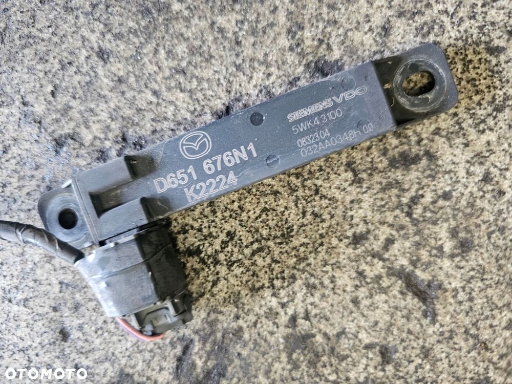 wzmacniacz antenowy d651676n1 mazda 6 gh - 2