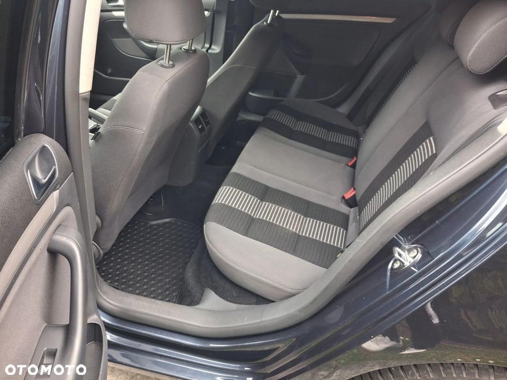 Volkswagen Golf 1.6 United - 13