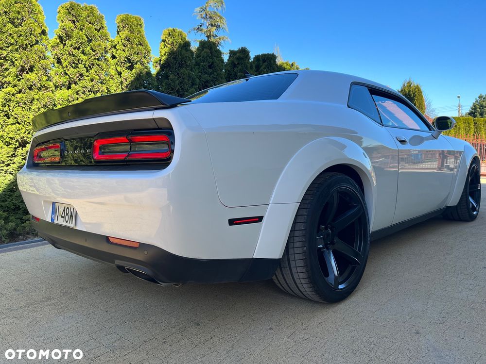 Dodge Challenger 5.7 R/T - 22