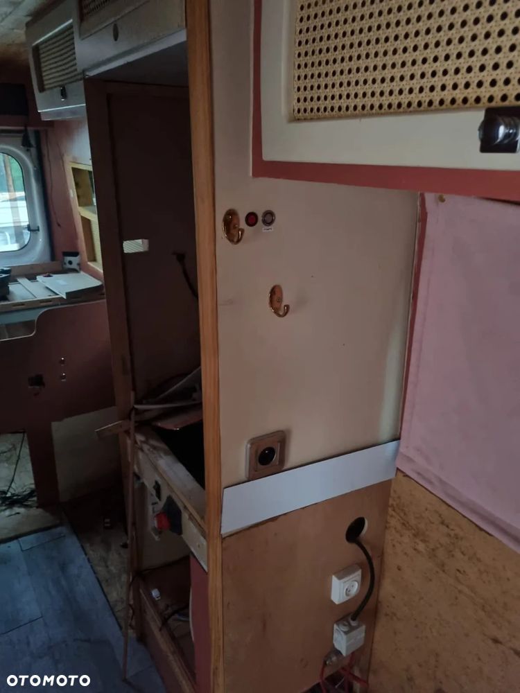 Fiat DUCATO III MAXI 2.3 JTD 120 VAN LIFE "LE FOURGON MILLENIUM" - 33