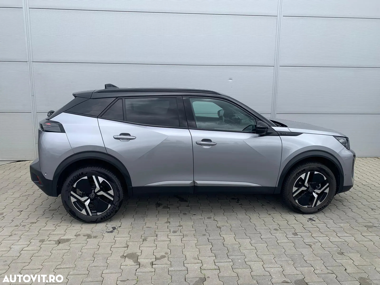 Peugeot 2008 1.2L PureTech 130 S&S EAT8 GT - 3
