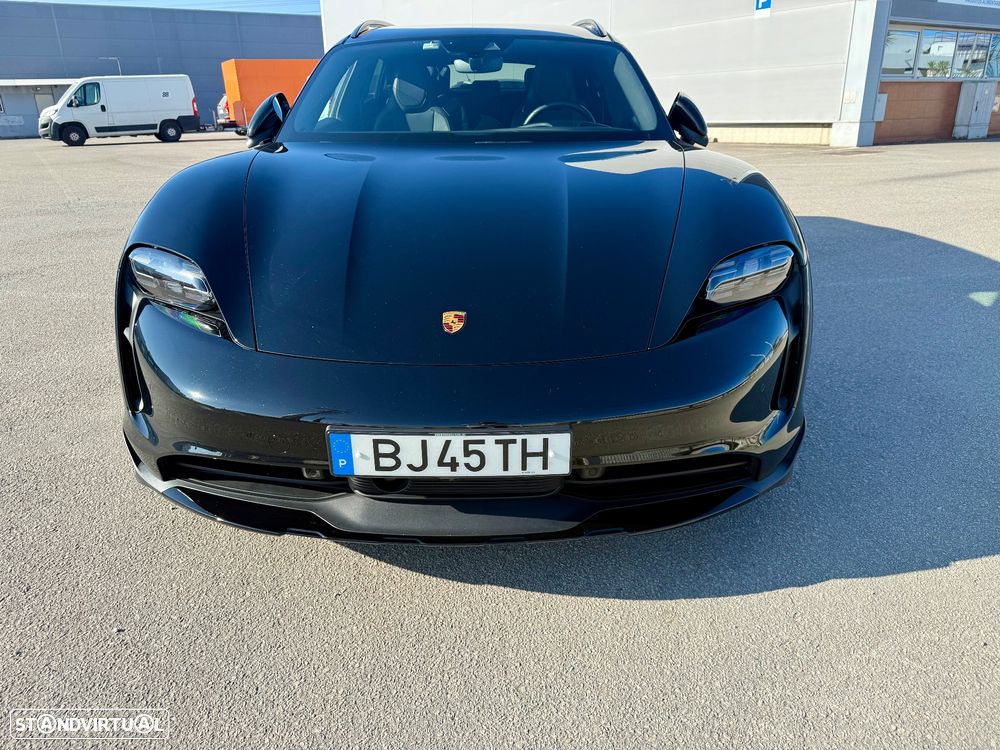 Porsche Taycan Cross Turismo 4 - 3