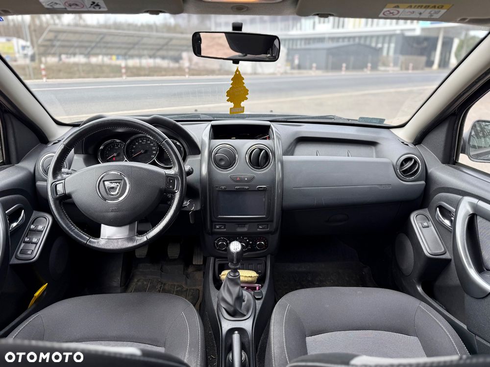 Dacia Duster 1.2 TCe Laureate S&S EU6 - 9