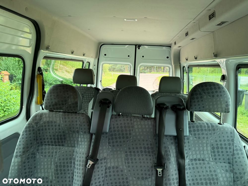 Ford Transit - 26
