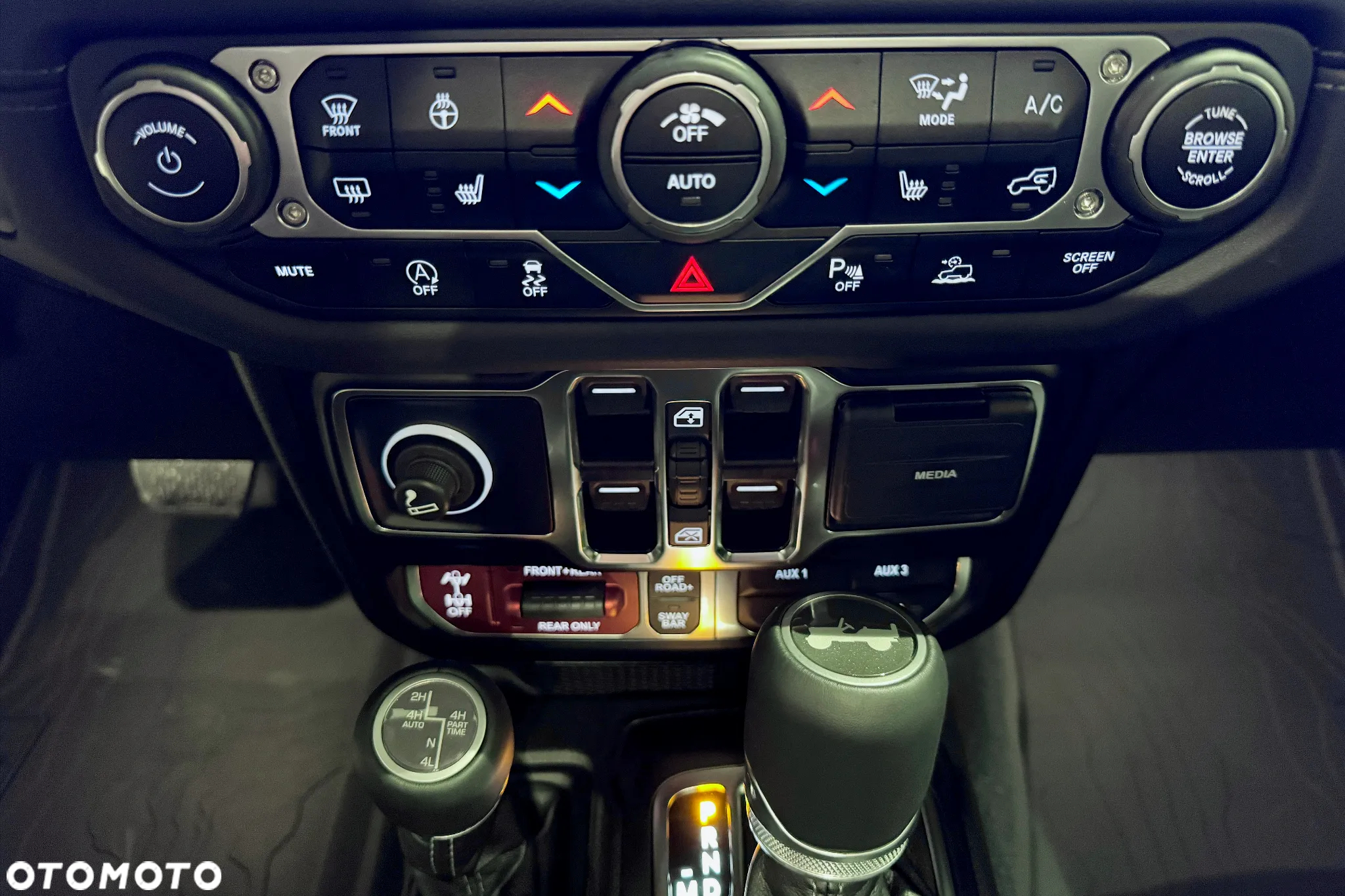 Jeep Wrangler Unlimited GME 2.0 Turbo Rubicon - 25