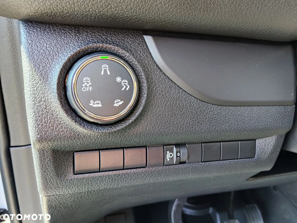 Opel Vivaro - 11