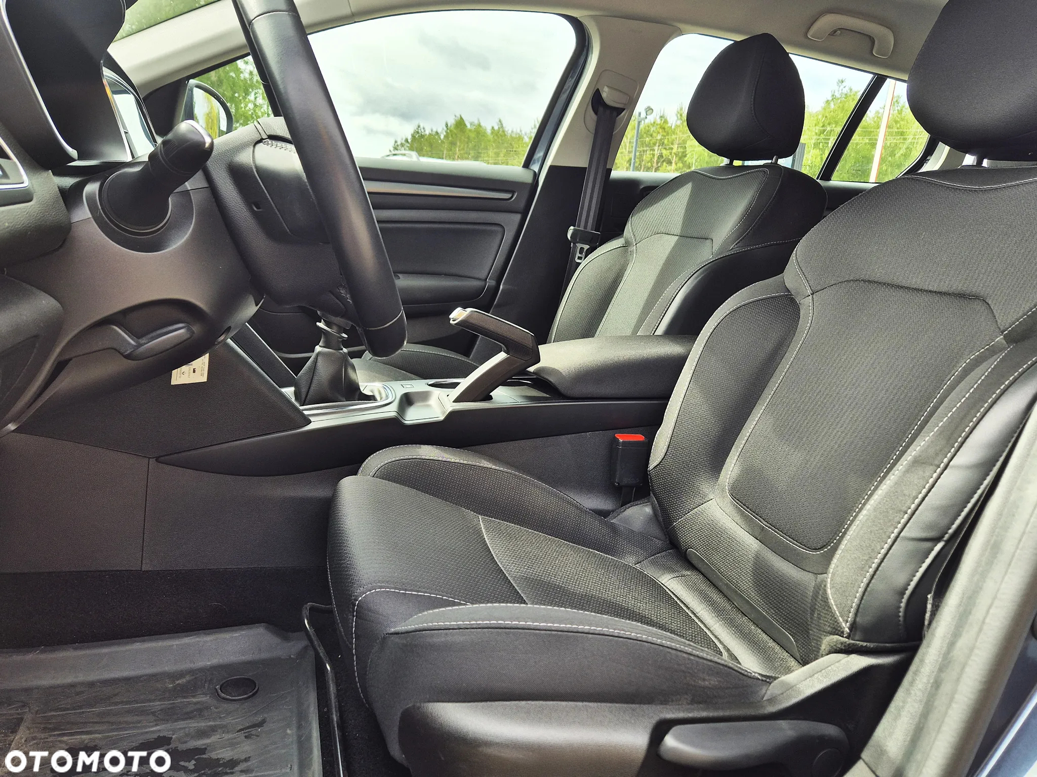 Renault Megane 1.3 TCe FAP Zen - 9