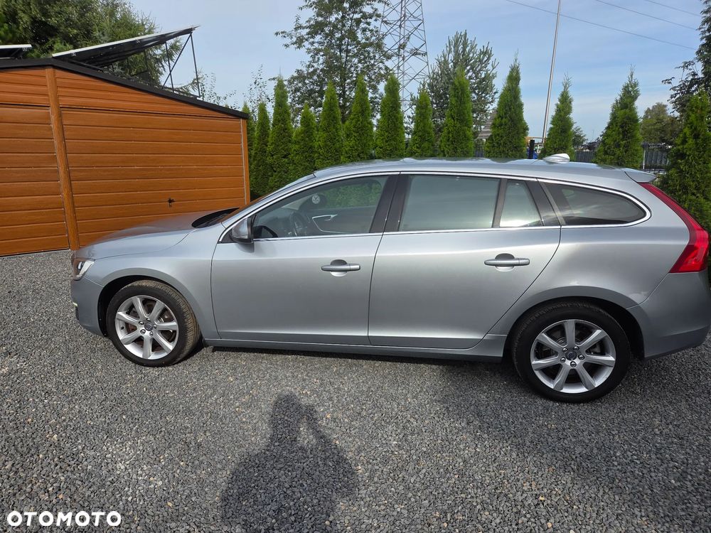 Volvo V60 D3 Drive-E Momentum - 3