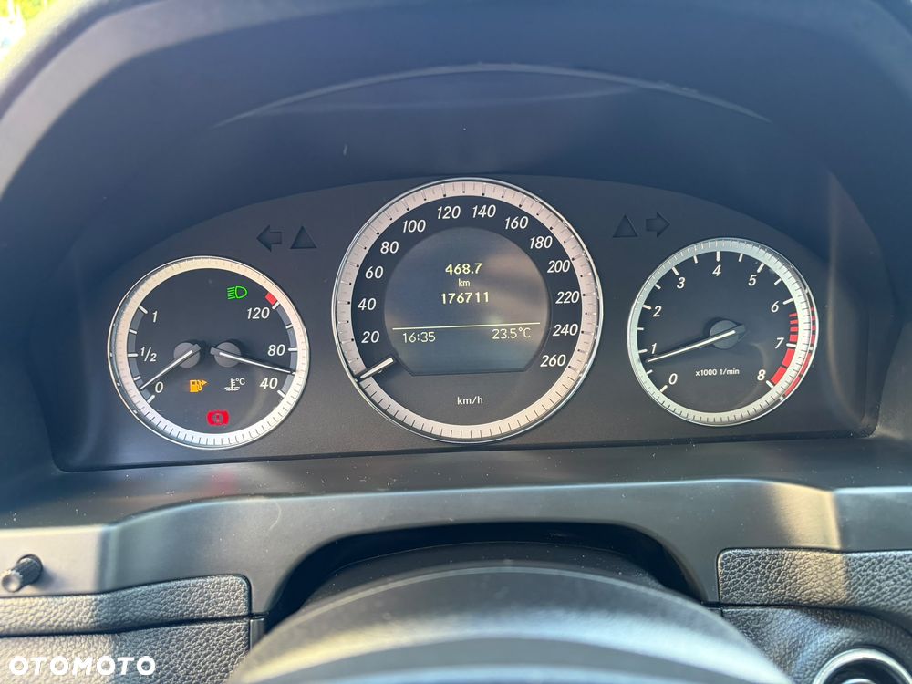 Mercedes-Benz Klasa C 180 Kompressor BlueEFFICIENCY - 13