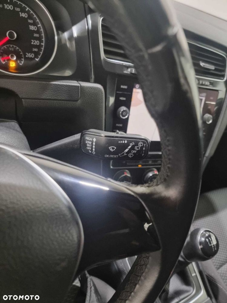 Volkswagen Golf - 19