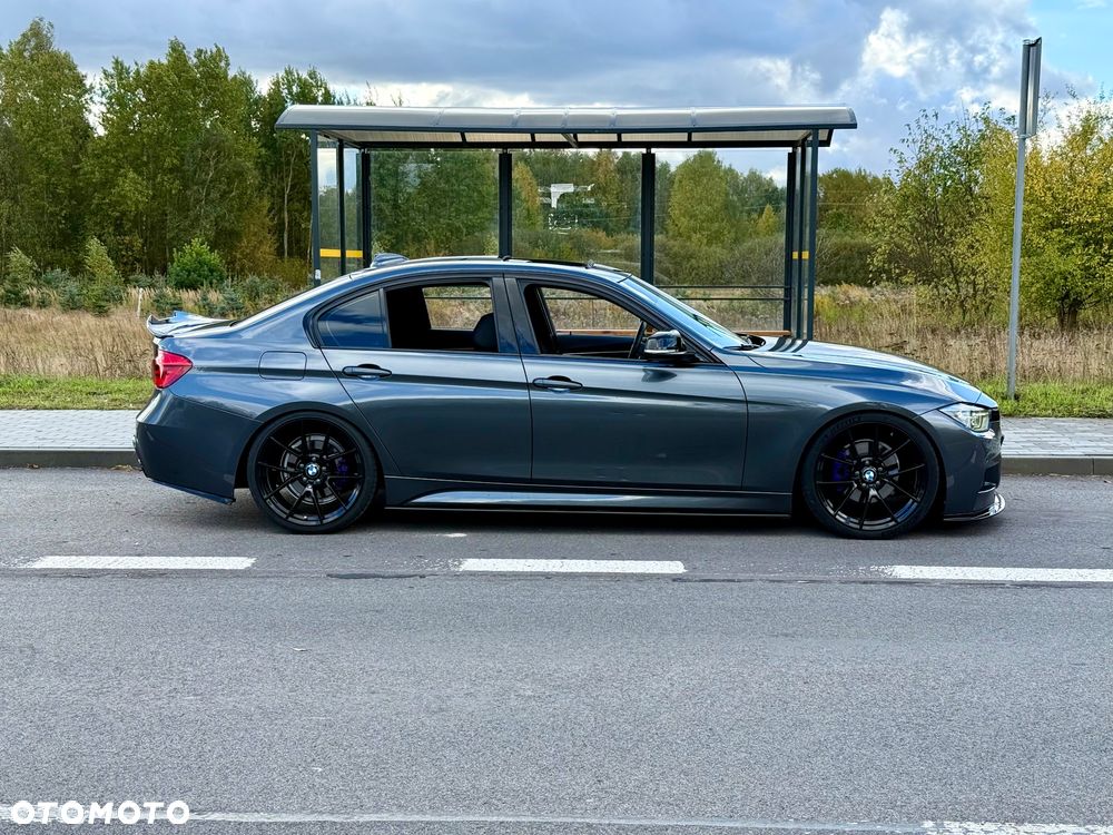 BMW Seria 3 330i M Sport - 14