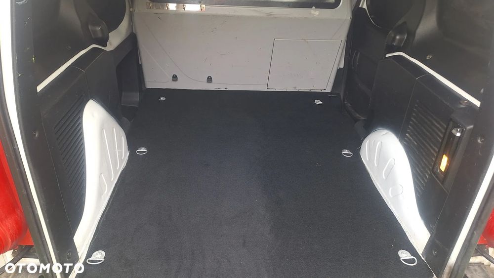 Peugeot Partner - 27