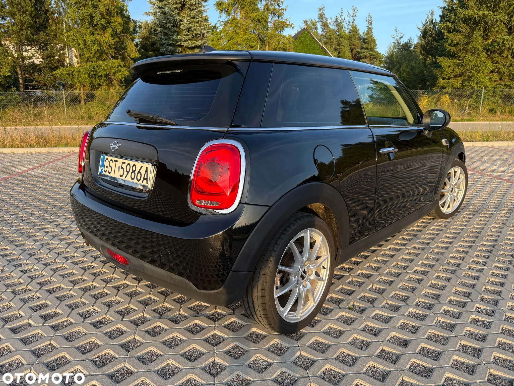 MINI ONE - 8