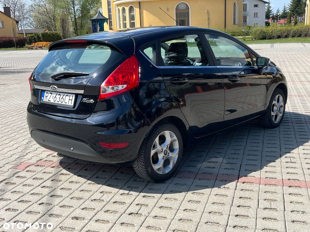Ford Fiesta - 4