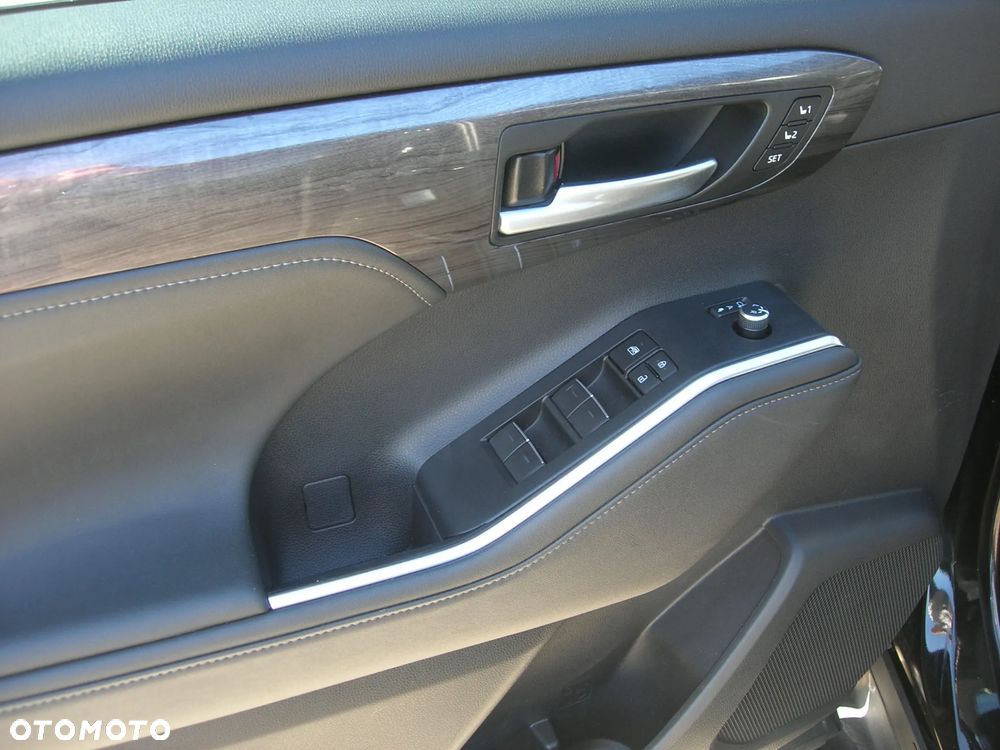 Toyota Highlander 2.5 Hybrid Executive - 14