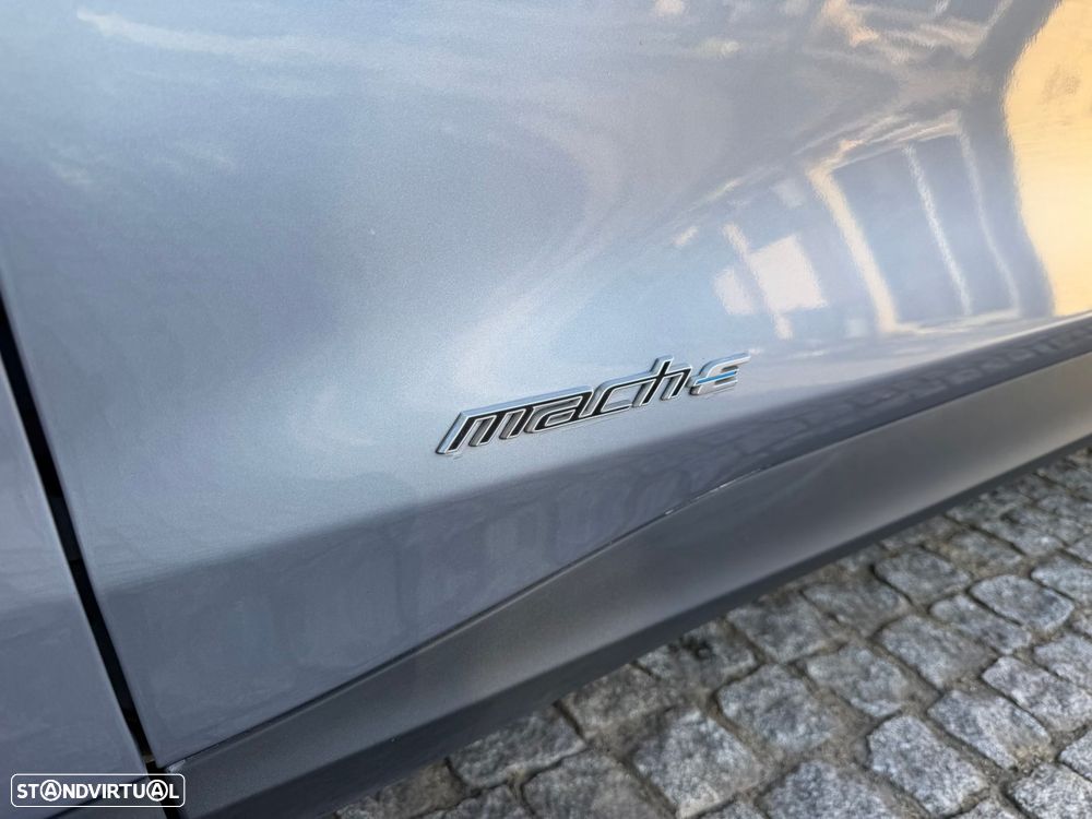 Ford Mustang Mach-E 75.7 kWh Base - 8