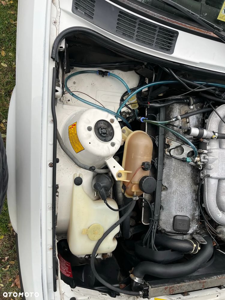 BMW Seria 3 ver-325e - 11