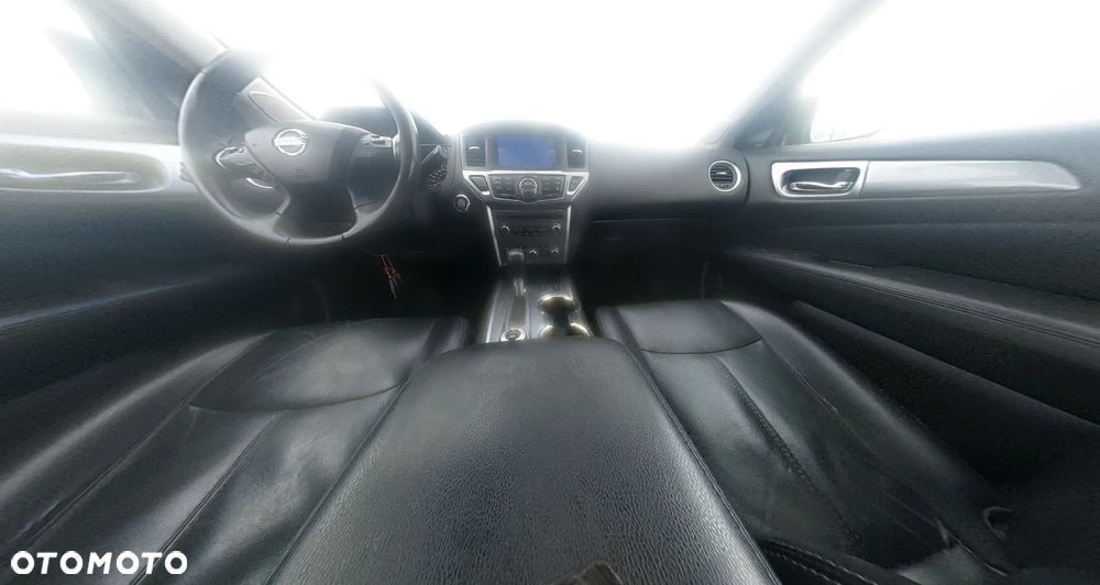 Nissan Pathfinder - 18