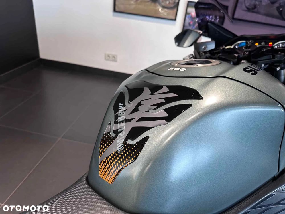 Suzuki Hayabusa - 10