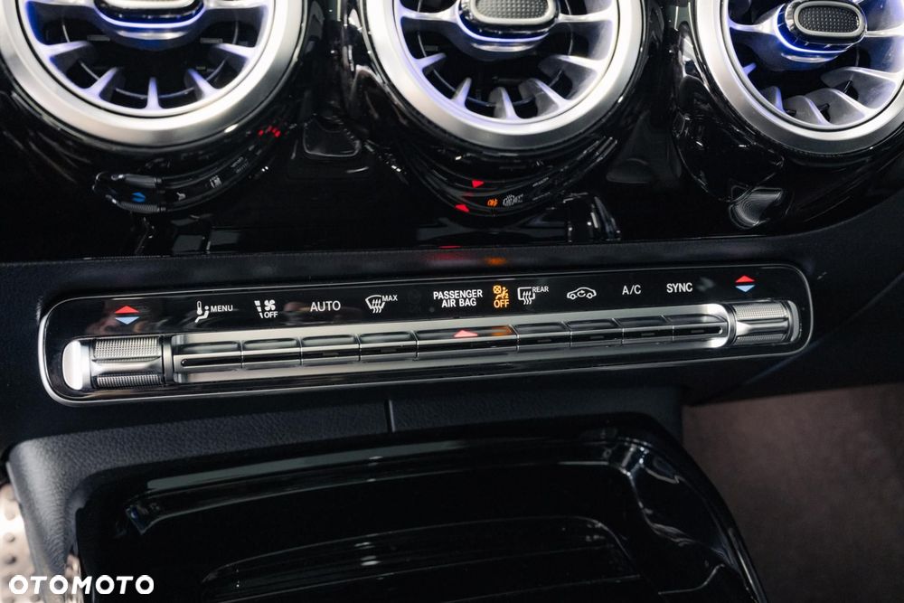 Mercedes-Benz CLA AMG 45 S 4-Matic+ 8G-DCT - 27