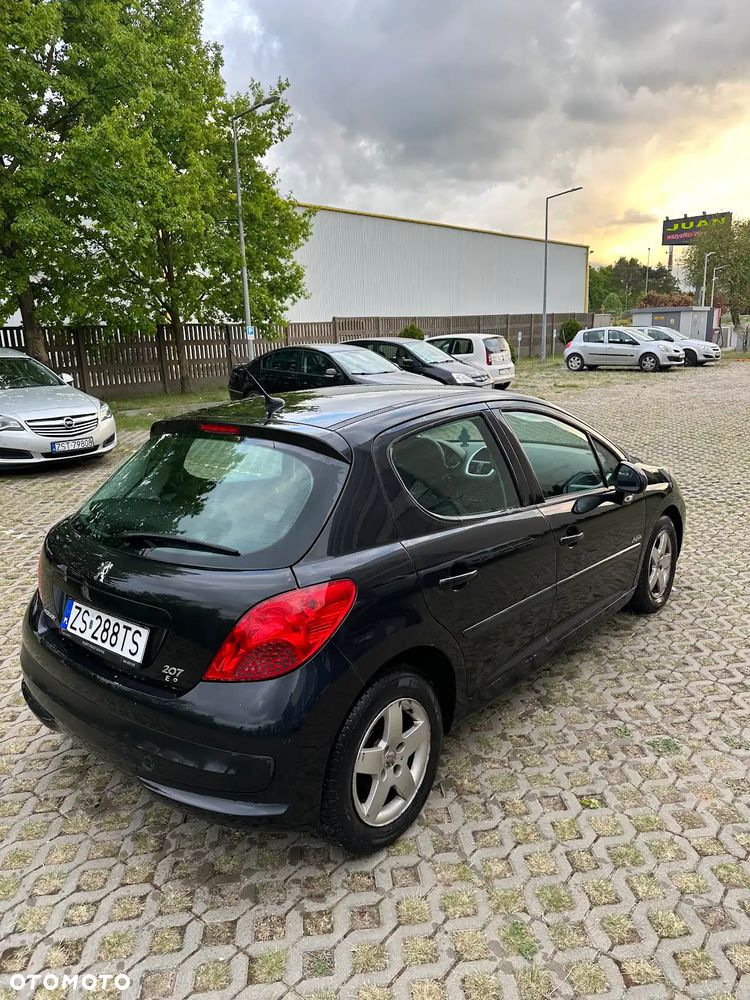 Peugeot 207 1.4 Presence Grand Prix - 6