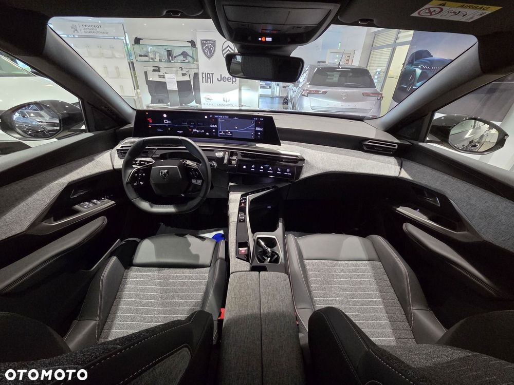 Peugeot 3008 - 16