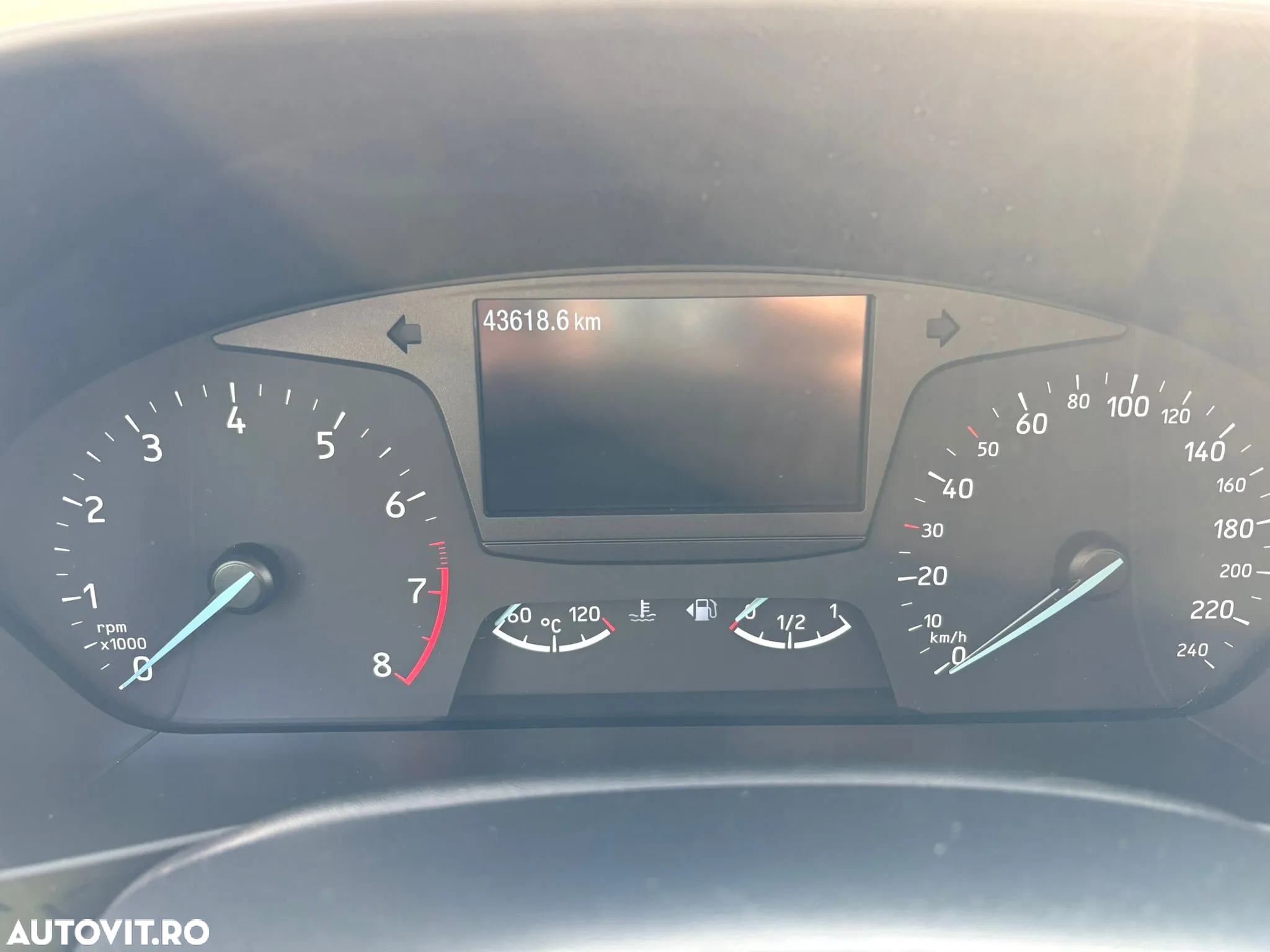 Ford Focus 1.0 EcoBoost Titanium - 12