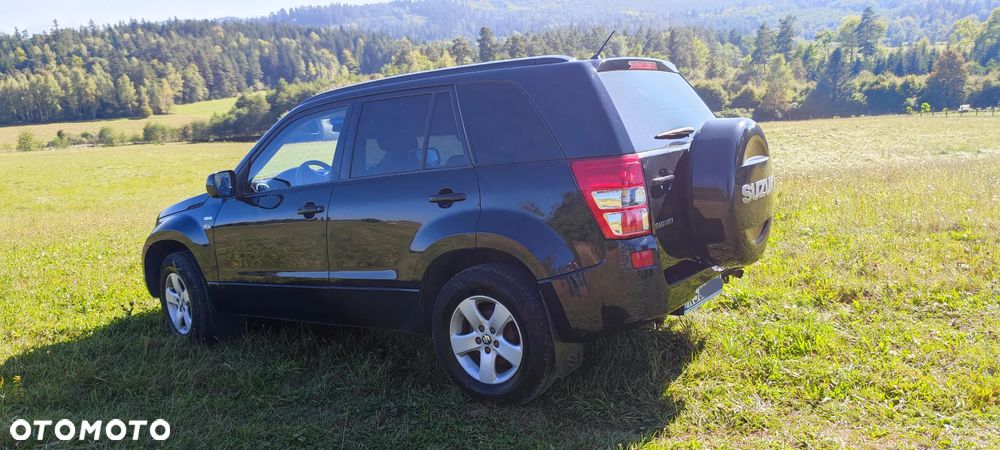 Suzuki Grand Vitara 1.9 DDiS - 12