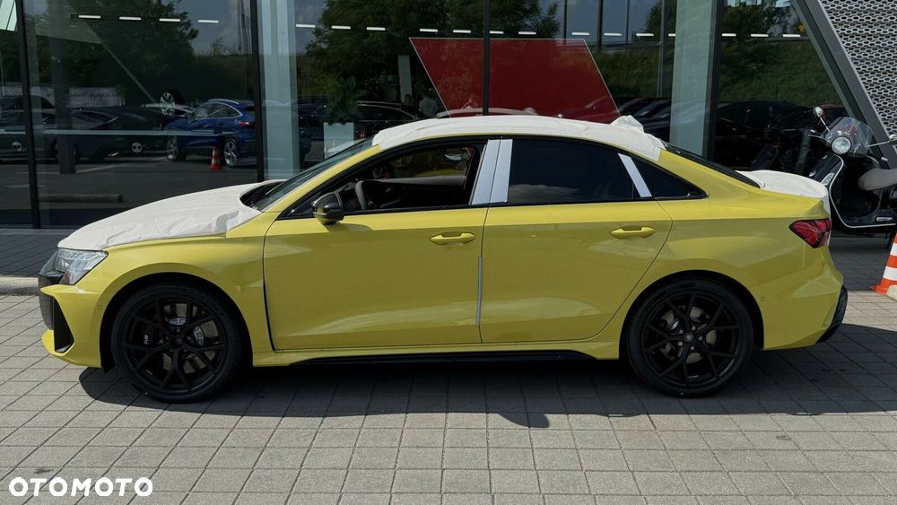 Audi RS3 Limousine - 7