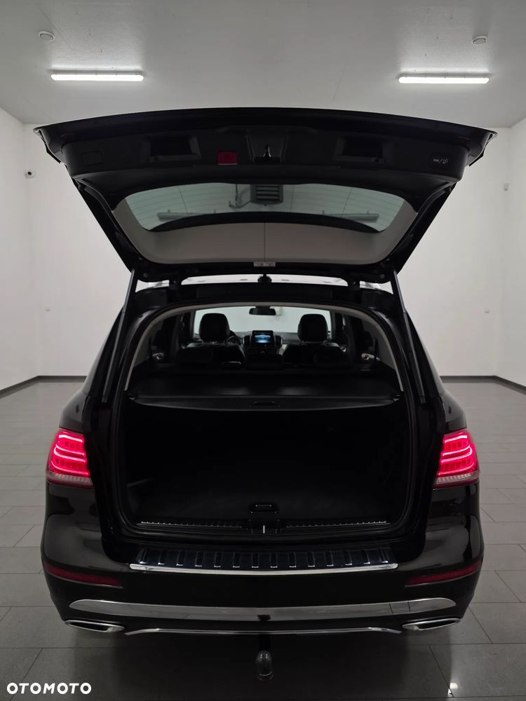Mercedes-Benz GLE 250 d 4Matic 9G-TRONIC AMG Line - 25