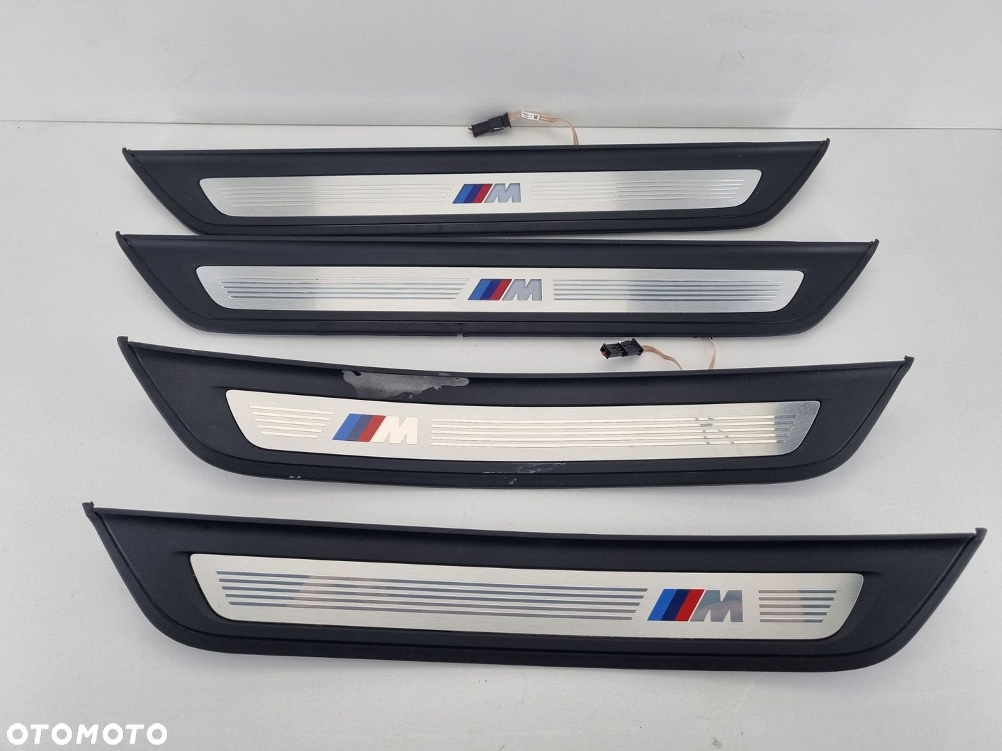 BMW 3 G30 G31 51478061056 NAKŁADKA LISTWA PROGOWA M OSŁONA PROGU PODŚWIETLA - 1