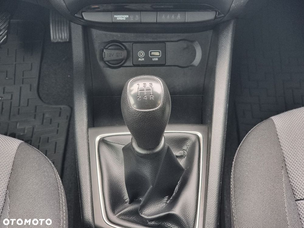 Hyundai i20 1.2 BlueDrive Classic + - 31