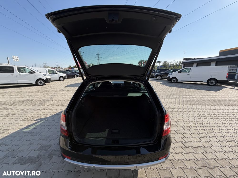 Skoda Superb 2.0 TDI 4X4 DSG Scout - 21
