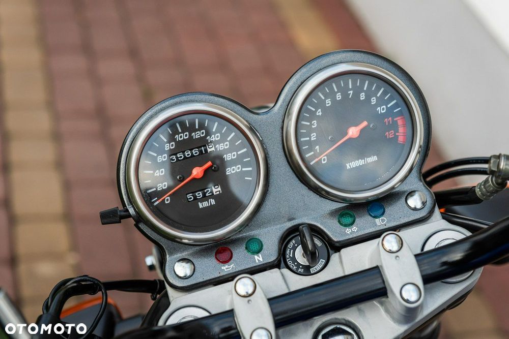 Suzuki GS - 10