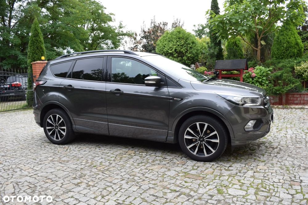 Ford Kuga 1.5 EcoBoost 2x4 ST-Line - 10