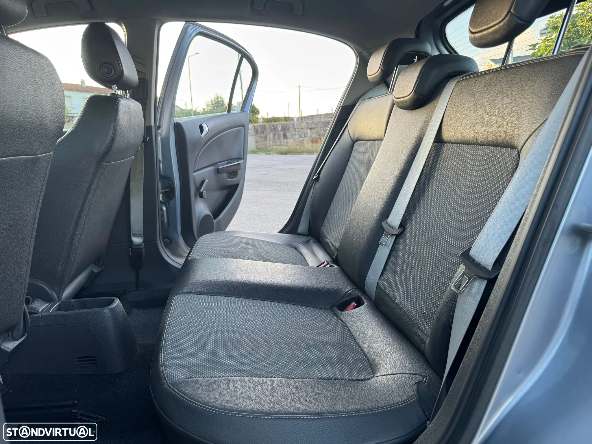 Opel Corsa 1.3 CDTi Cosmo - 22