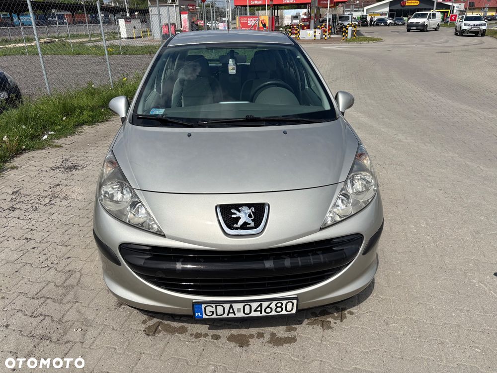 Peugeot 207 1.4 16V Presence - 1