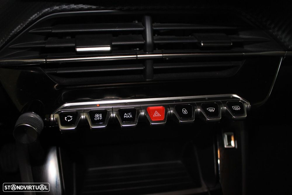 Peugeot 208 1.2 PureTech Active Pack - 18