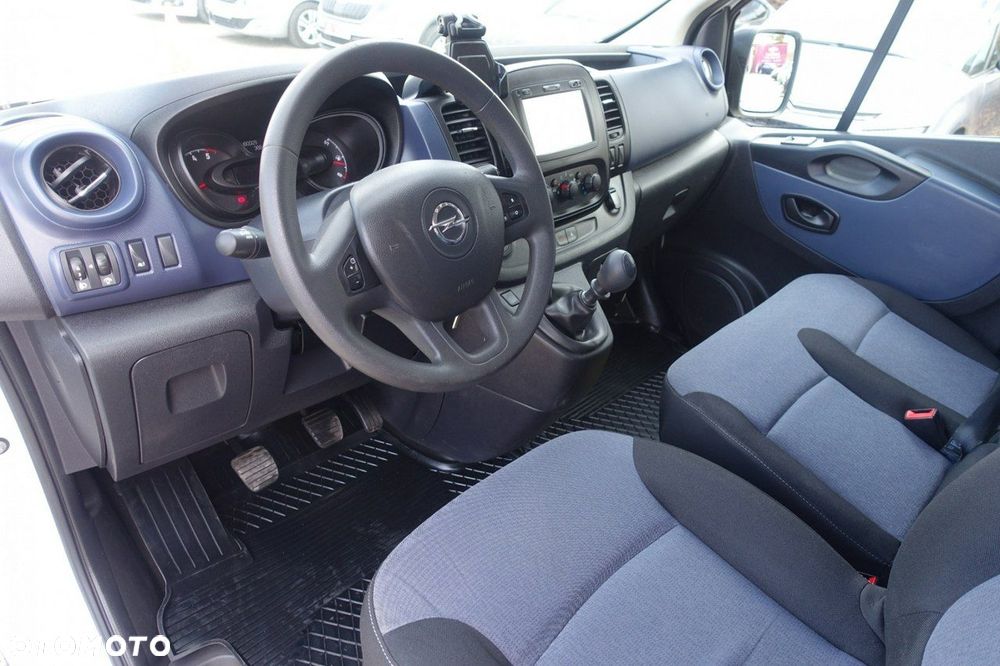 Opel Vivaro - 13